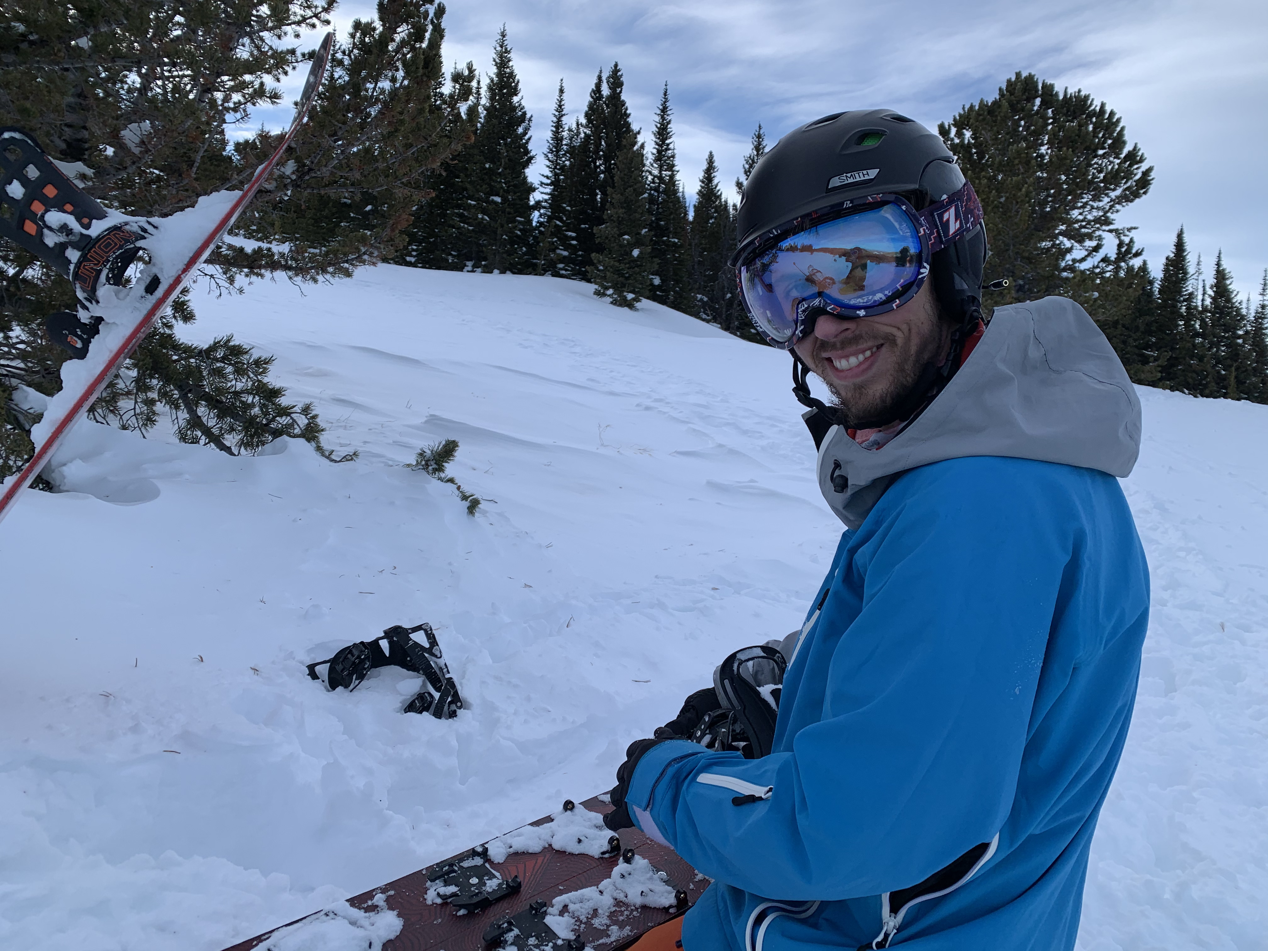 Snowboarding in the backcountry